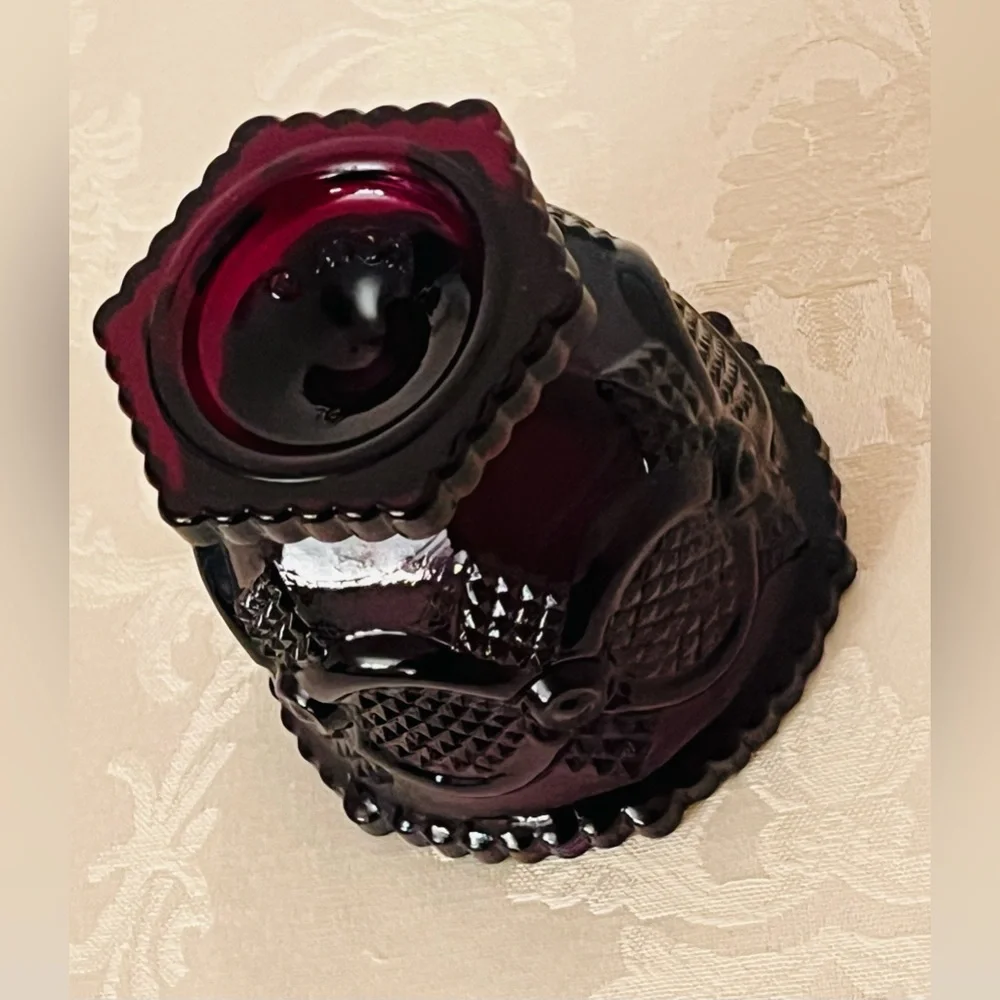 ELEGANT AVON 1876 CAPE COD COLLECTION RUBY RED FOOTED GLASS BOWL
